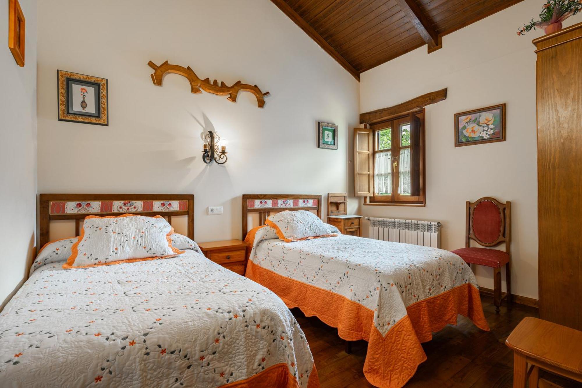 Вілла Maseda 1 Villayon Екстер'єр фото